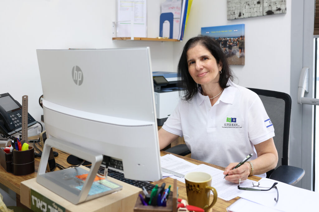 יבוא ומחשוב — DSCF7677