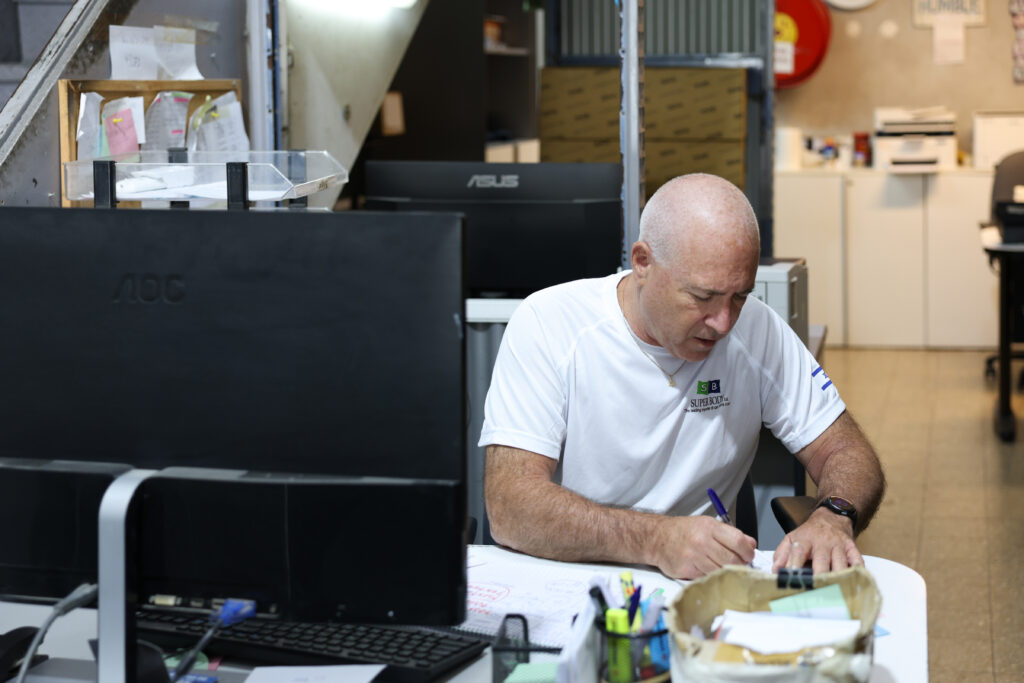סניף תל אביב — DSCF7831